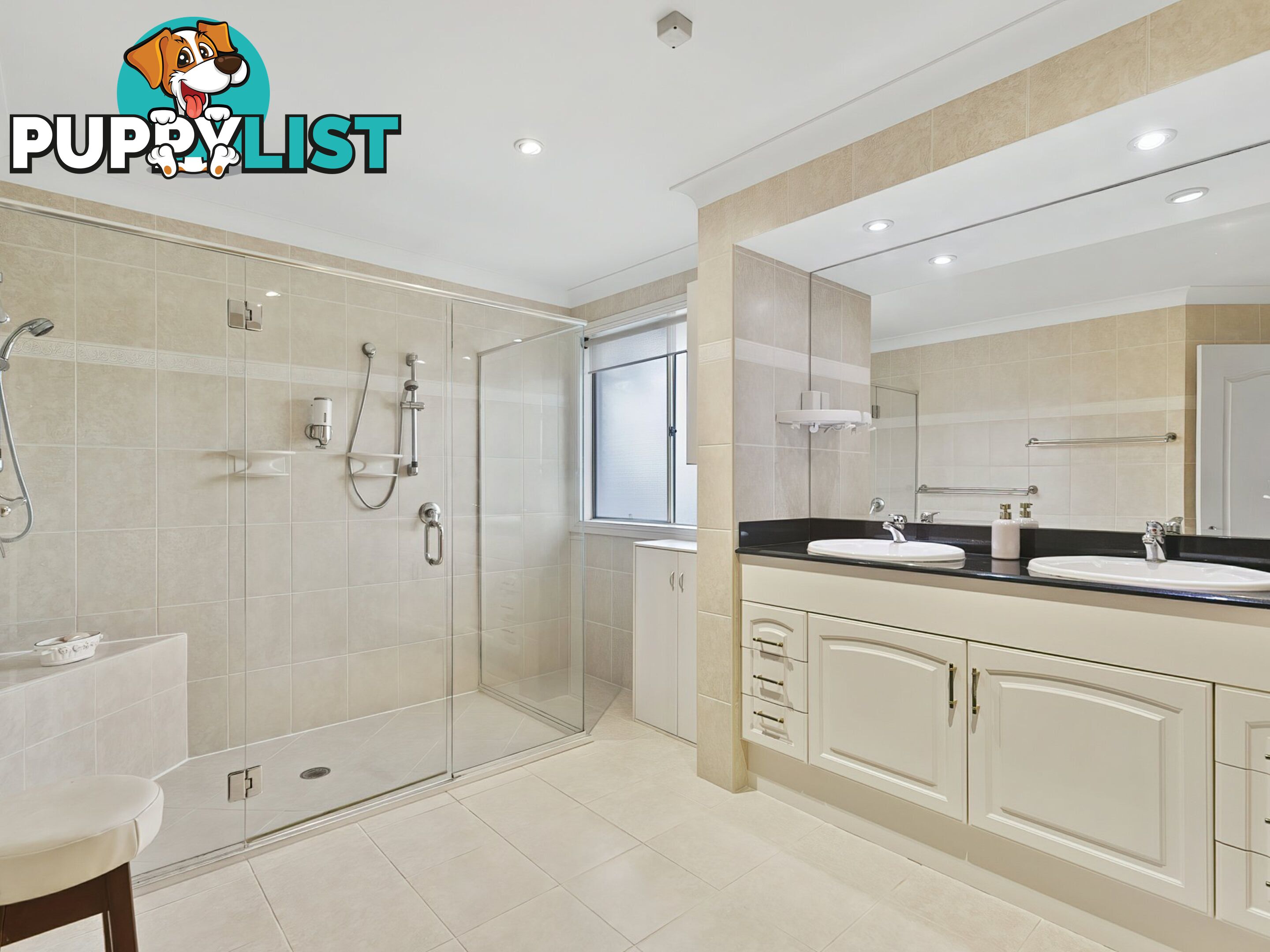 1 Castaway Court BANKSIA BEACH QLD 4507