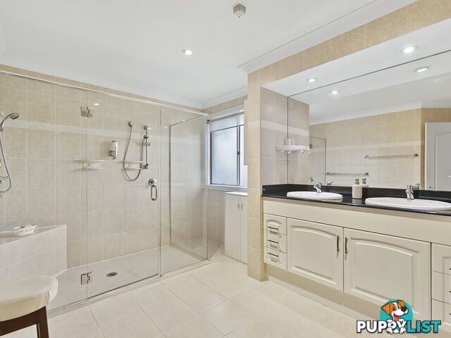 1 Castaway Court BANKSIA BEACH QLD 4507