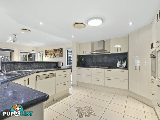 1 Castaway Court BANKSIA BEACH QLD 4507