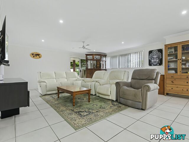 6 Sinclair Place NINGI QLD 4511