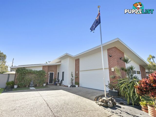 6 Sinclair Place NINGI QLD 4511