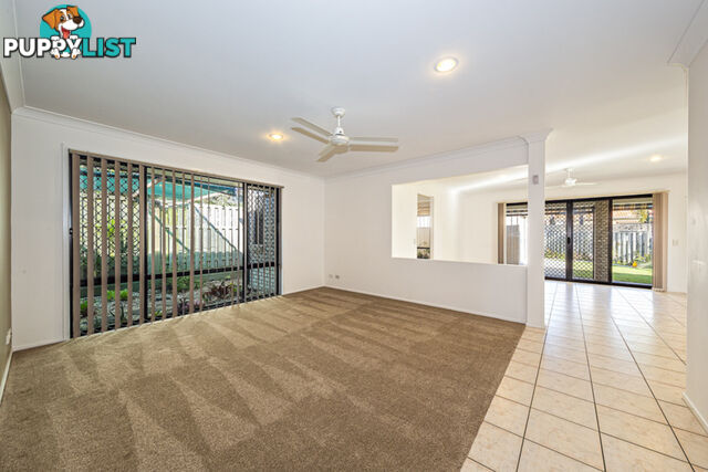 3 Middle Cove Court SANDSTONE POINT QLD 4511