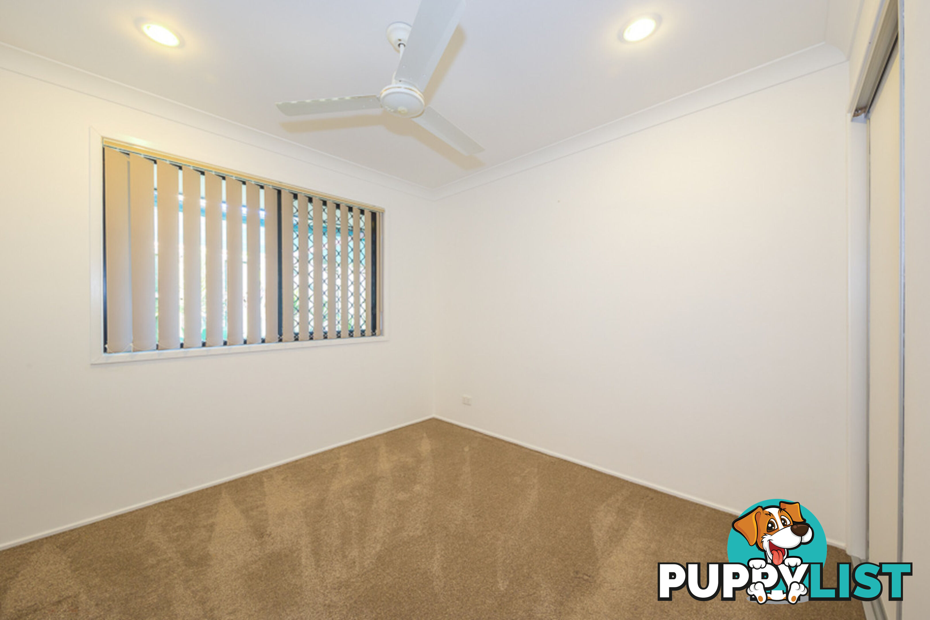 3 Middle Cove Court SANDSTONE POINT QLD 4511