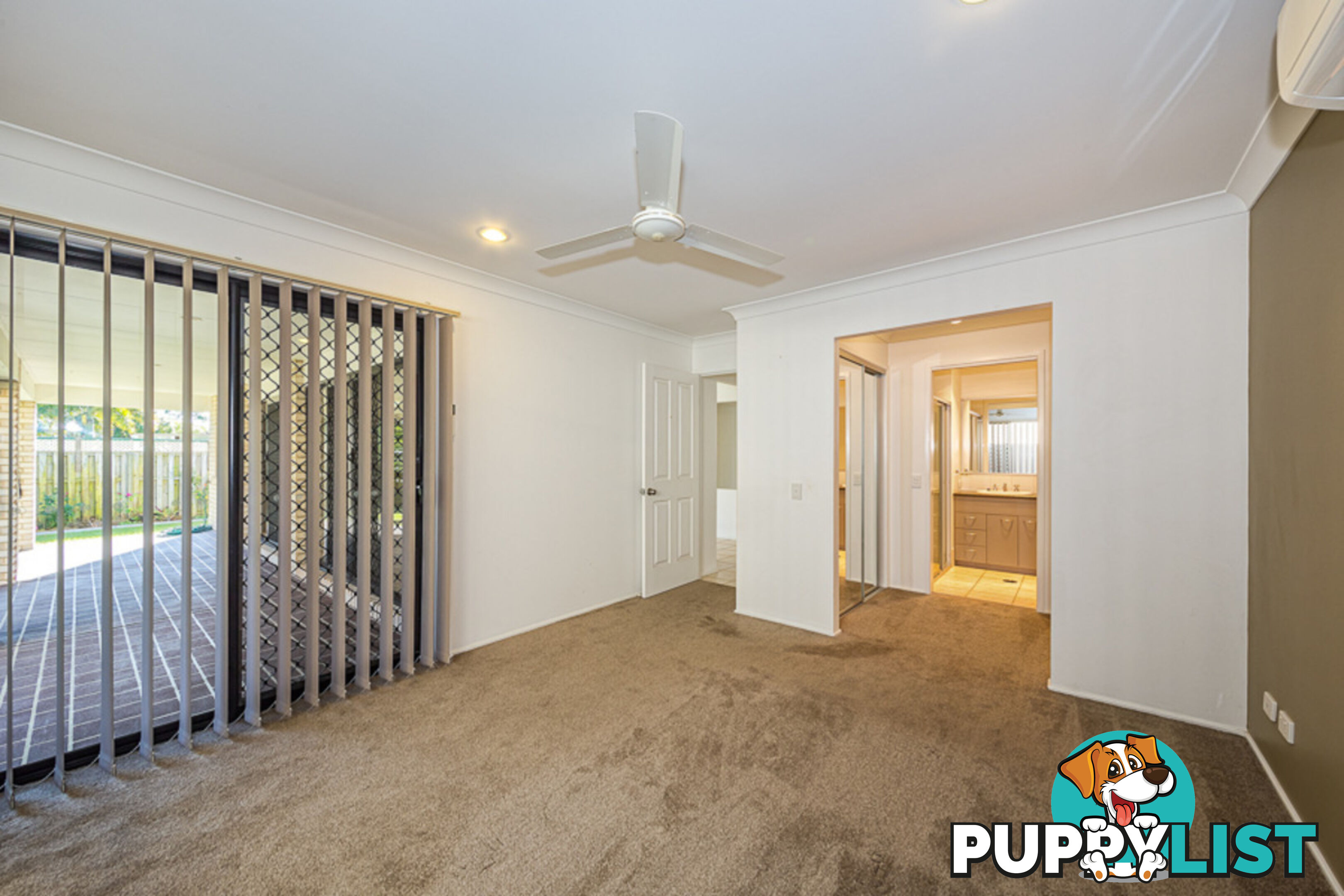 3 Middle Cove Court SANDSTONE POINT QLD 4511