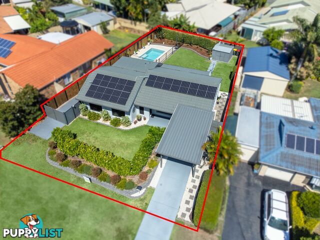 54 Lachlan Crescent SANDSTONE POINT QLD 4511