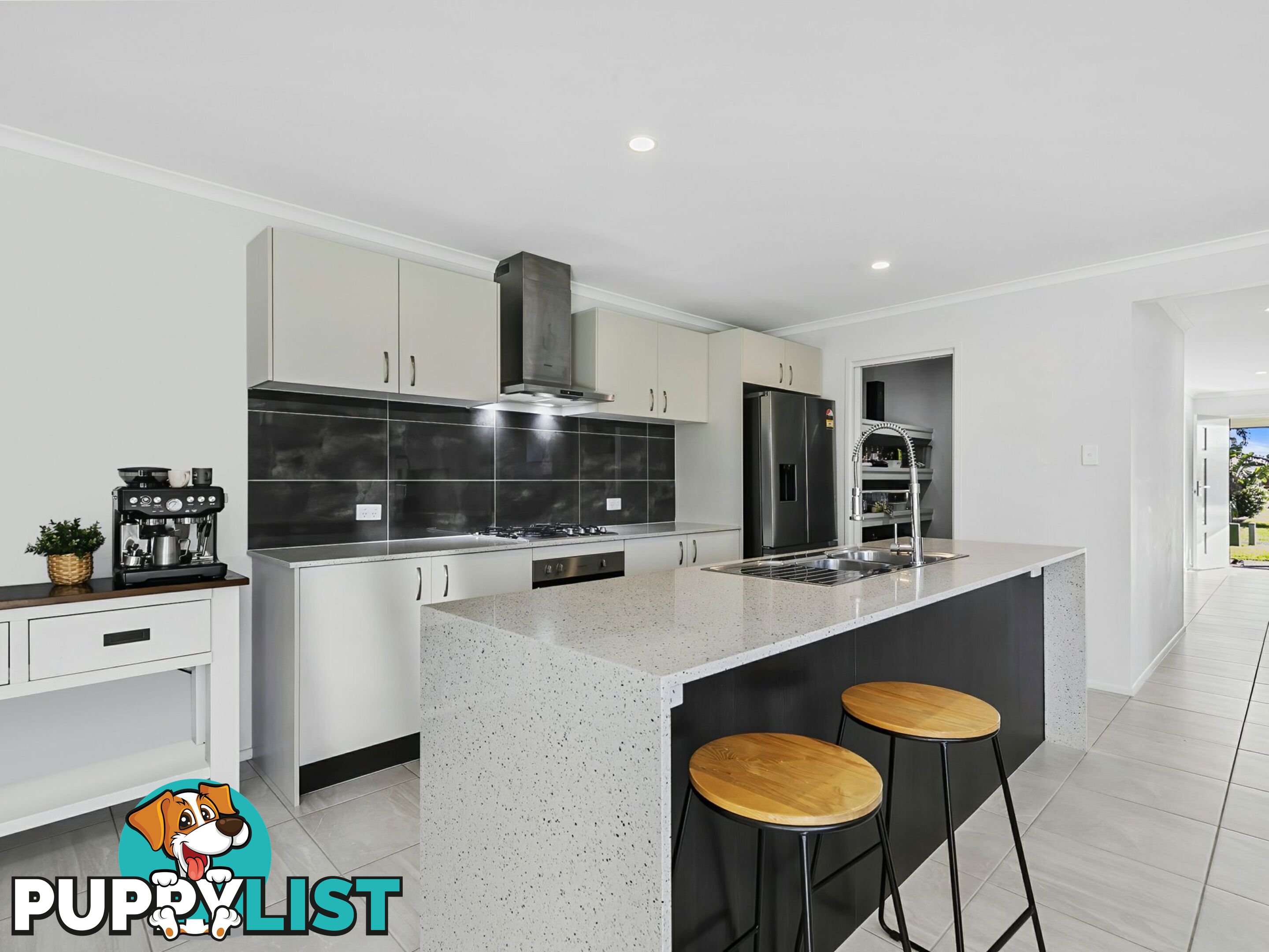 21 Grasstree Place NINGI QLD 4511