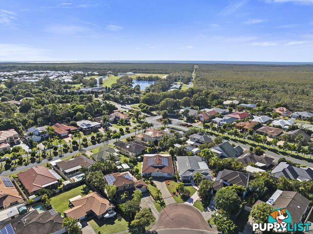 2/60 Headsail Drive BANKSIA BEACH QLD 4507
