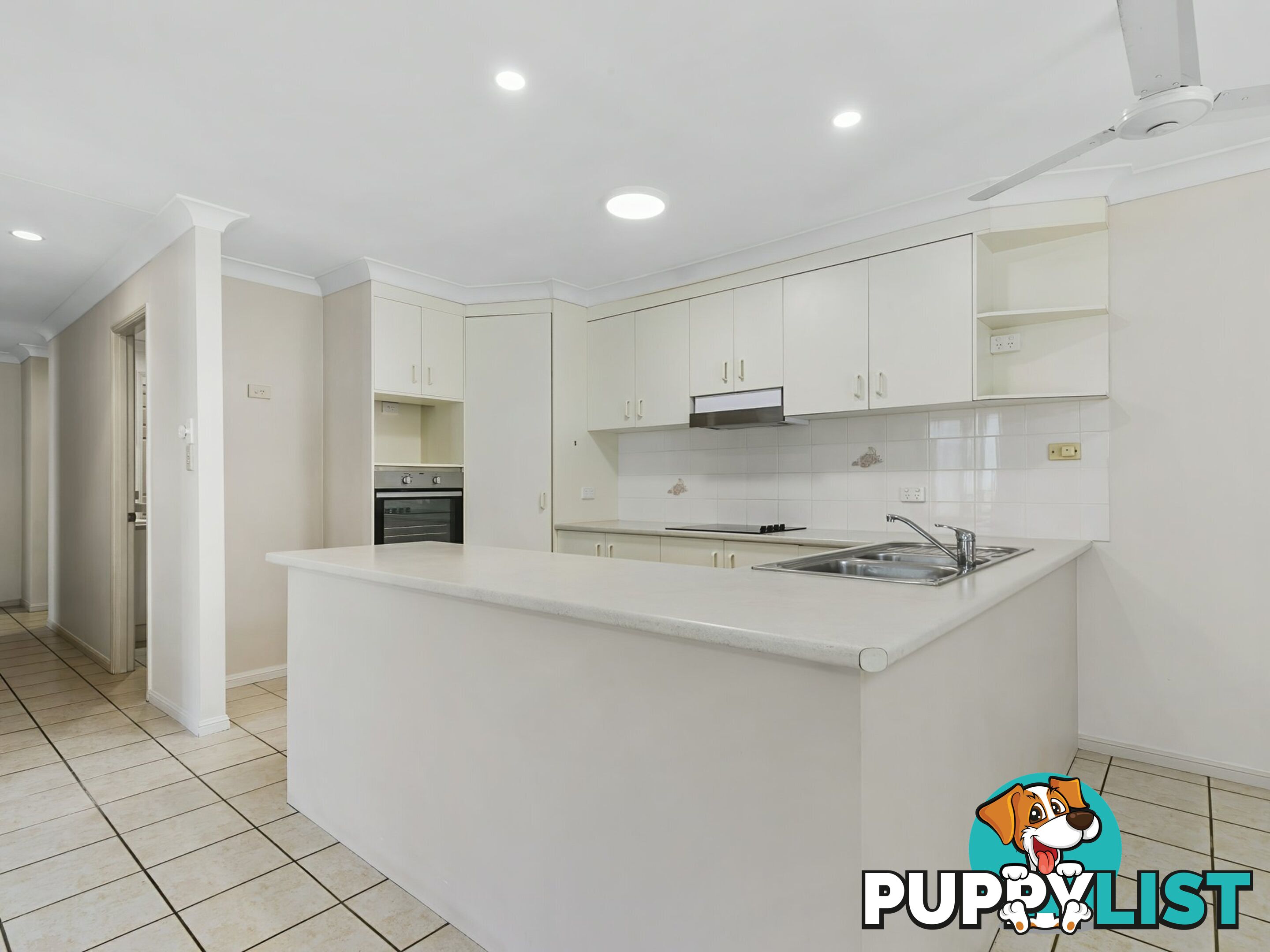 2/60 Headsail Drive BANKSIA BEACH QLD 4507