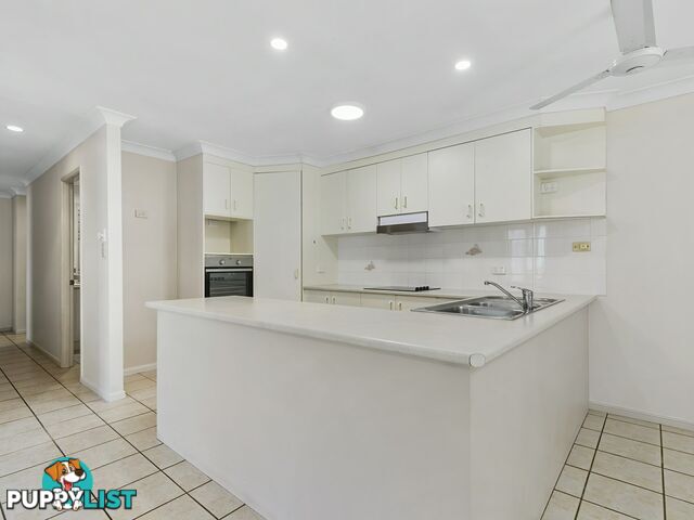 2/60 Headsail Drive BANKSIA BEACH QLD 4507