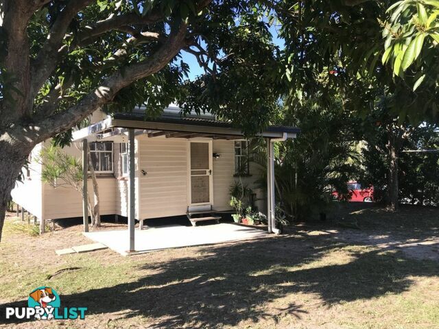 2 Bishop Road BEACHMERE QLD 4510