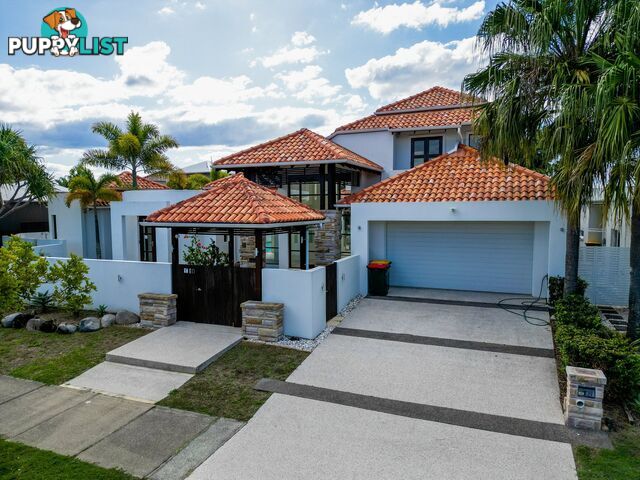 121 Marina Boulevard BANKSIA BEACH QLD 4507
