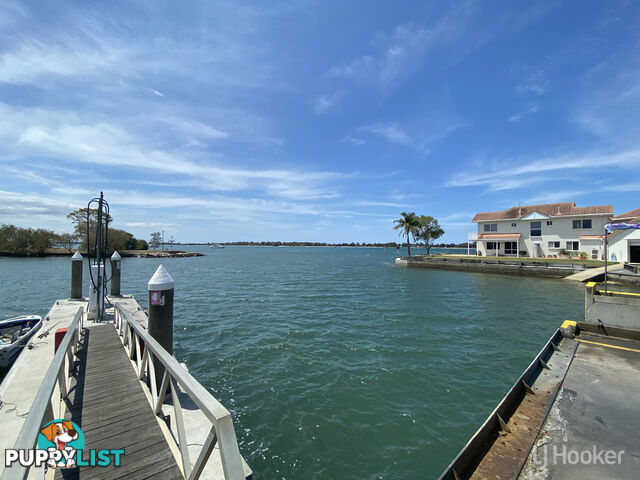 14/18 Spinnaker Quay SANDSTONE POINT QLD 4511