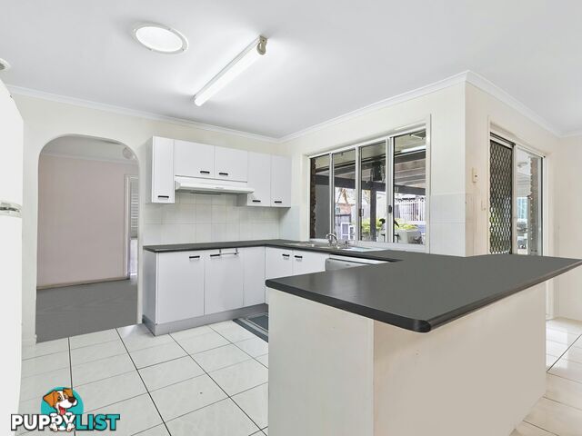 8 Fathom Court BANKSIA BEACH QLD 4507