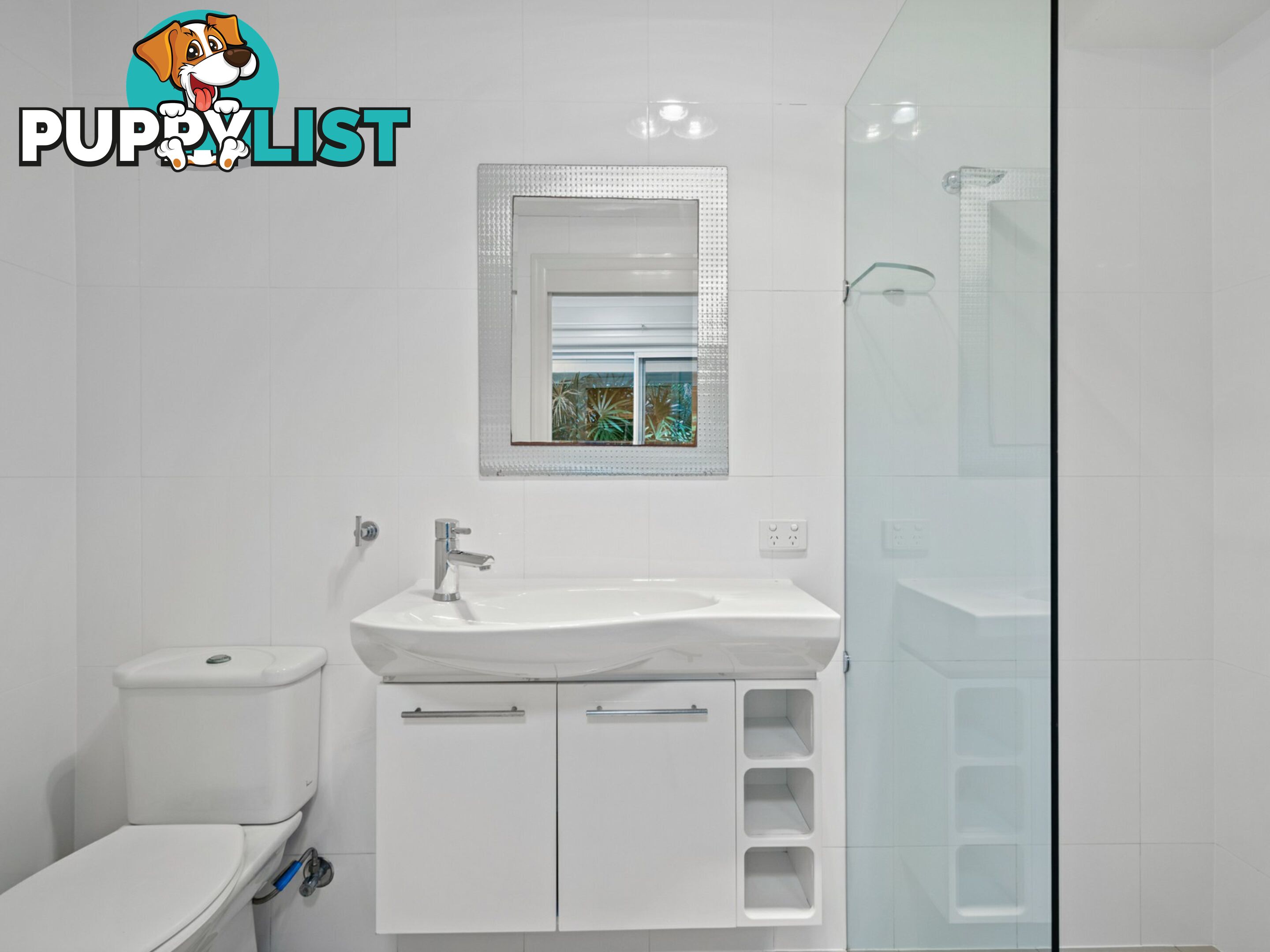 33 Biggs Avenue BEACHMERE QLD 4510