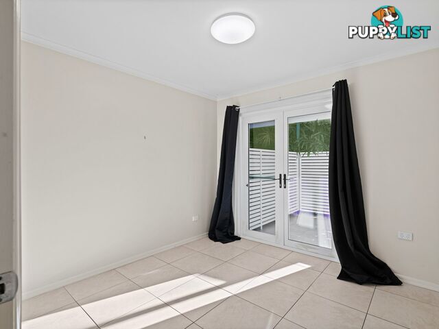 33 Biggs Avenue BEACHMERE QLD 4510