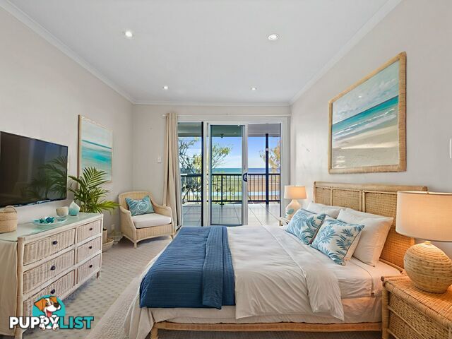 33 Biggs Avenue BEACHMERE QLD 4510