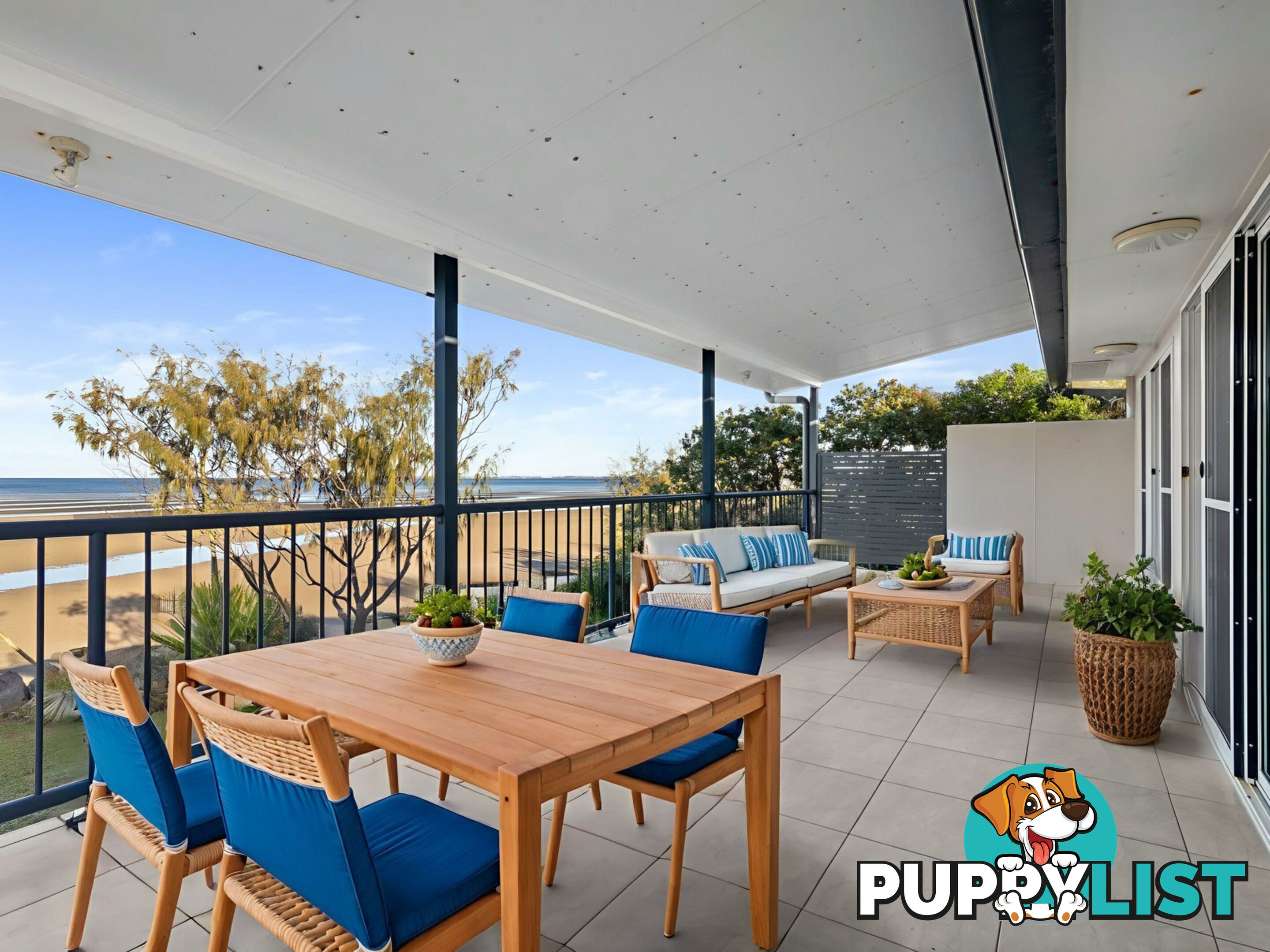 33 Biggs Avenue BEACHMERE QLD 4510