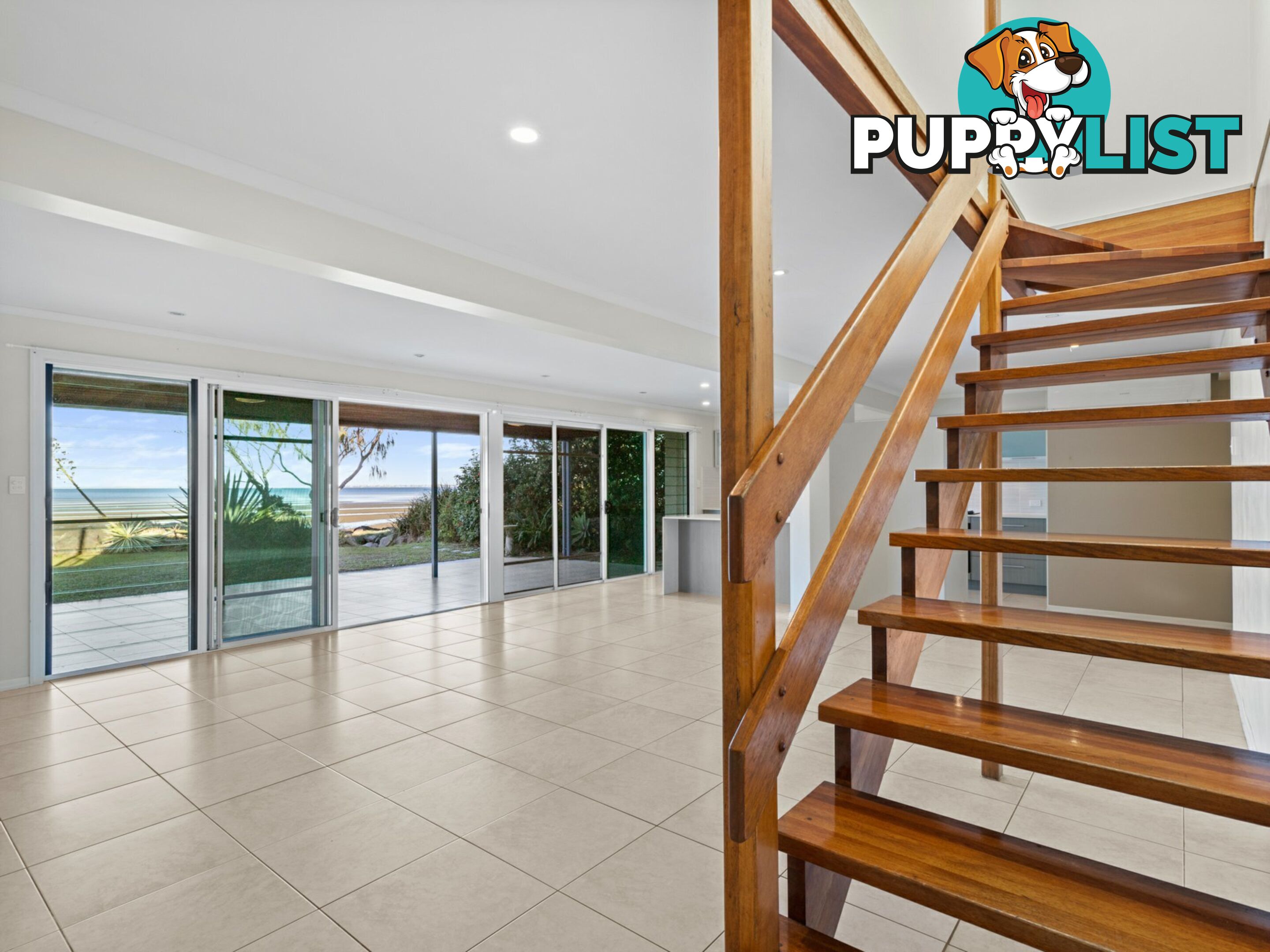 33 Biggs Avenue BEACHMERE QLD 4510