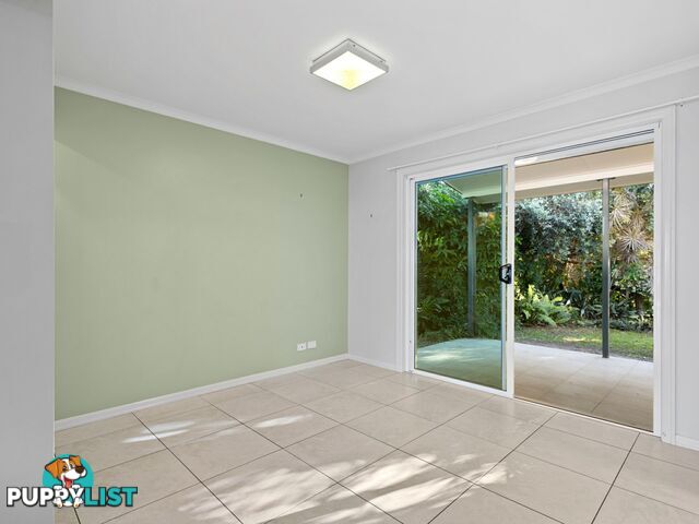 33 Biggs Avenue BEACHMERE QLD 4510