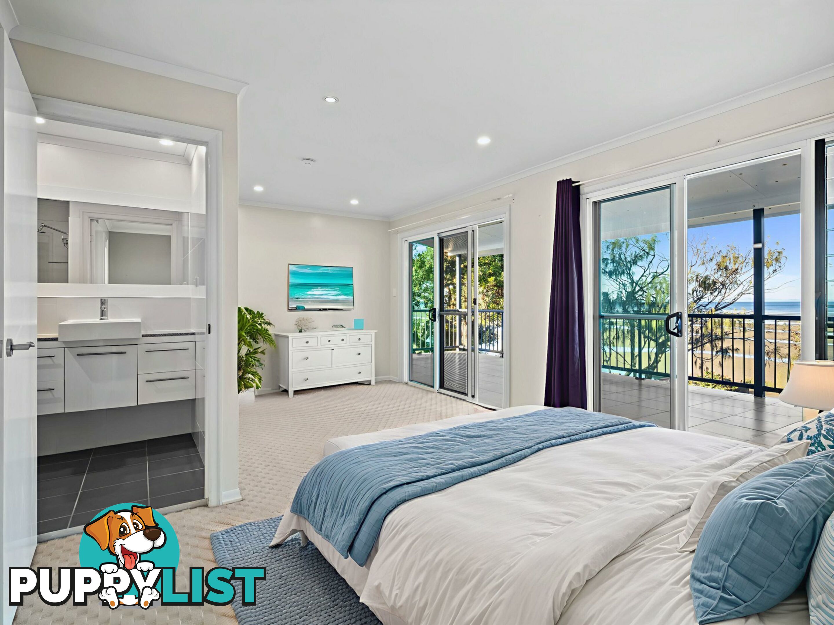 33 Biggs Avenue BEACHMERE QLD 4510