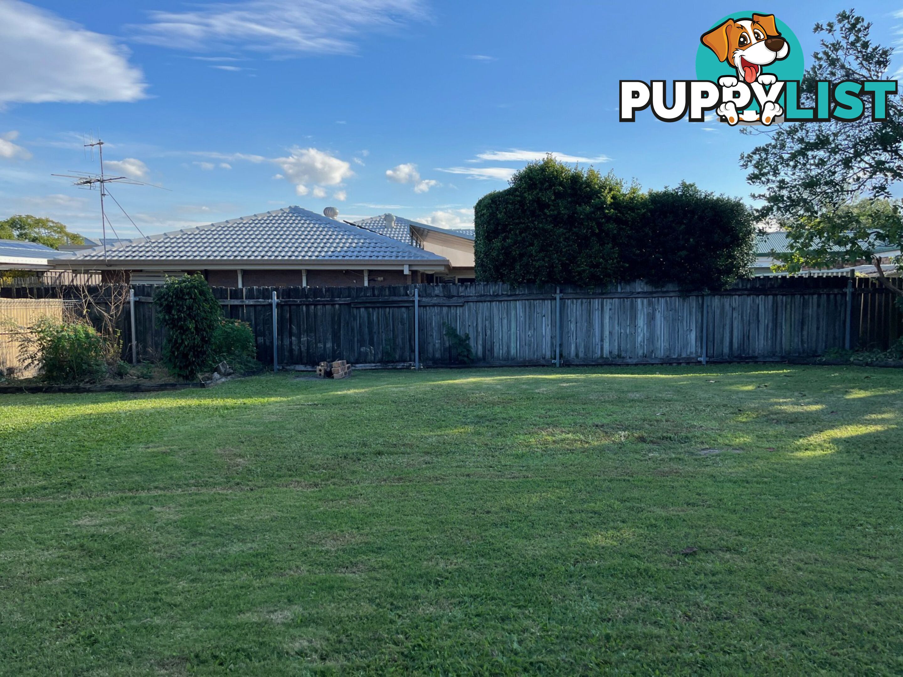 35 Dianthus Avenue BANKSIA BEACH QLD 4507