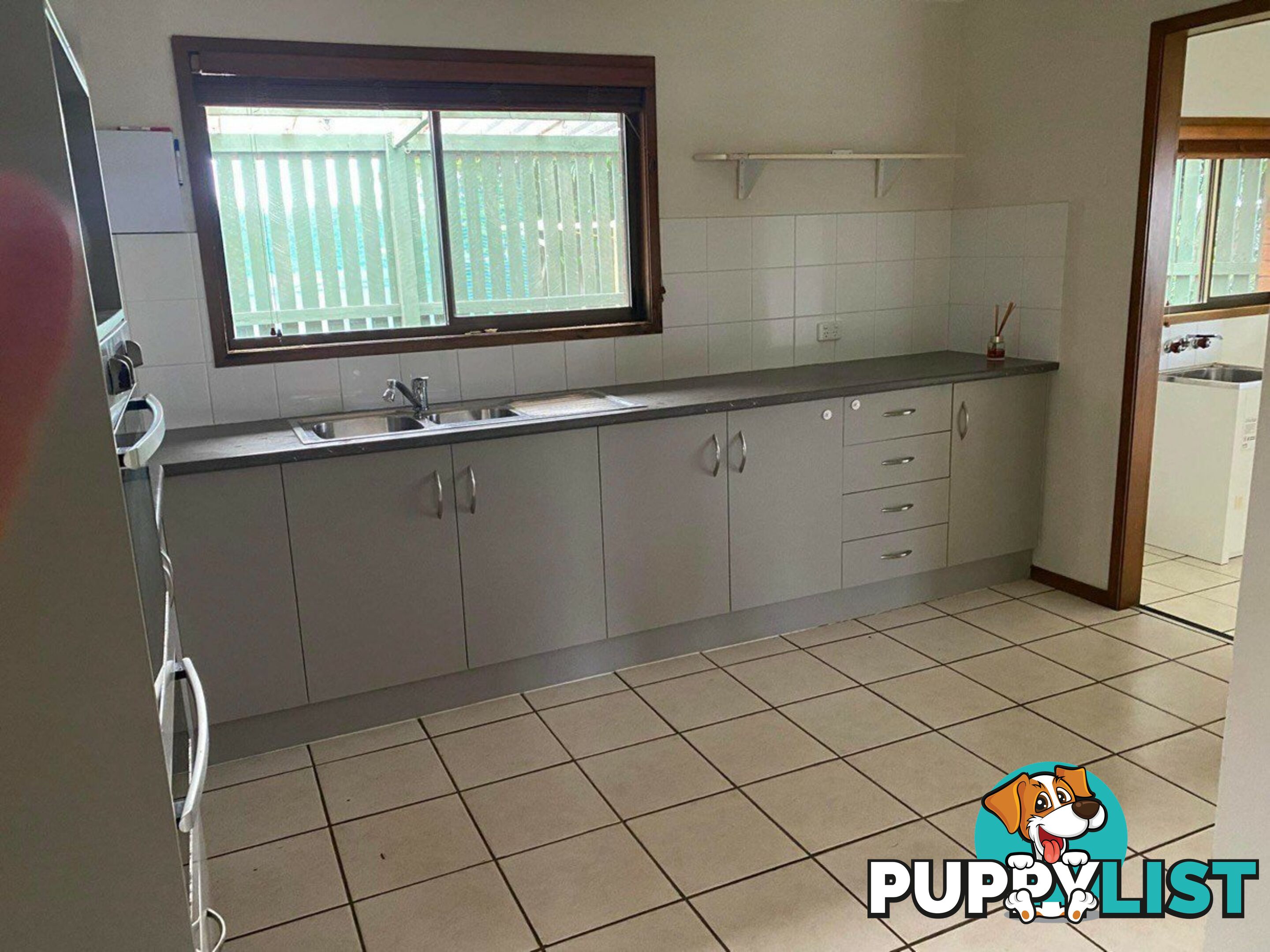 35 Dianthus Avenue BANKSIA BEACH QLD 4507