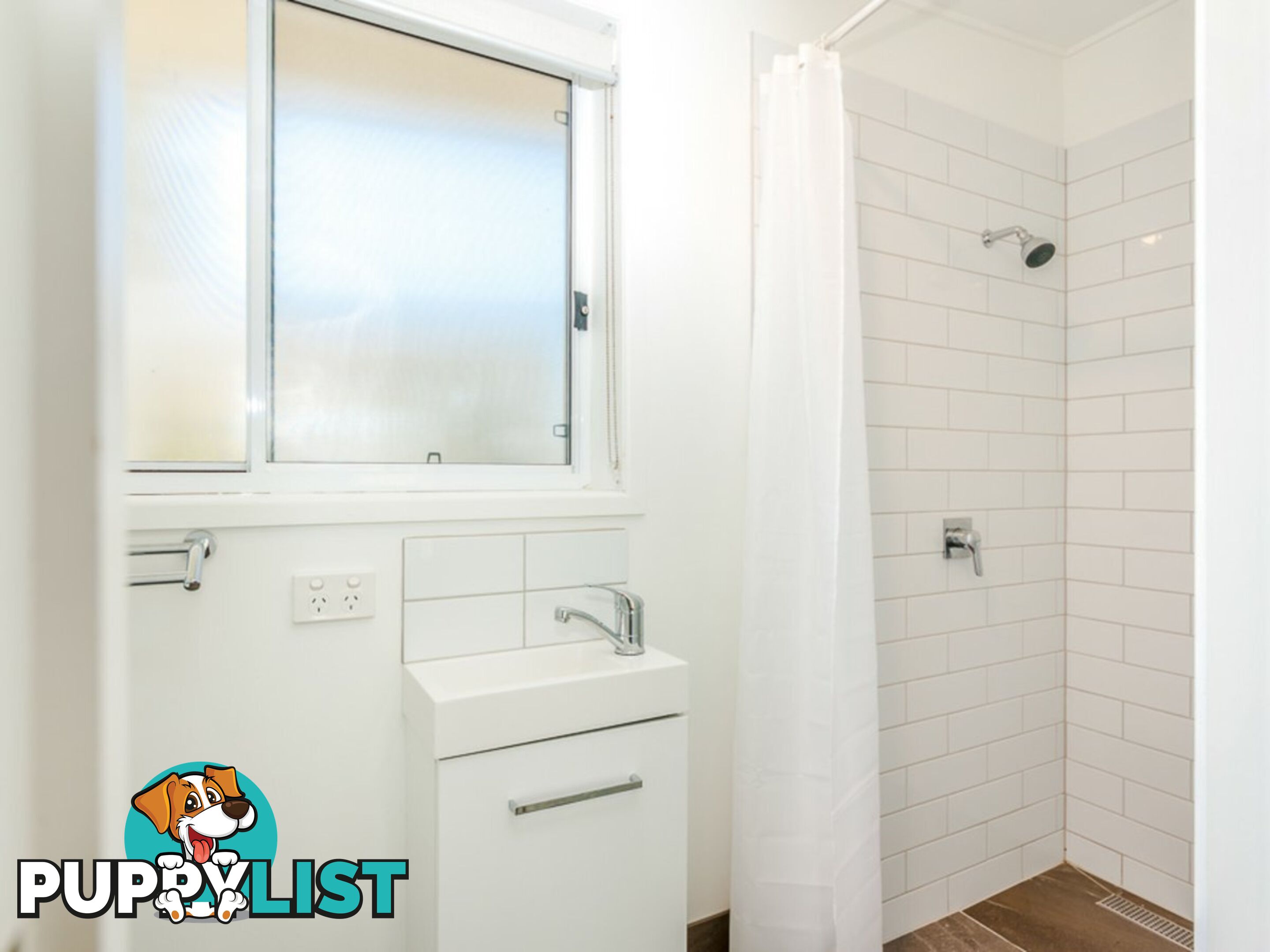4 Beagle Avenue BANKSIA BEACH QLD 4507