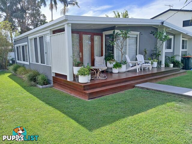 4 Beagle Avenue BANKSIA BEACH QLD 4507