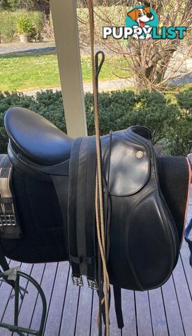 KEIFFER 17” ALL PURPOSE BLACK SADDLE  & HORSE GEAR