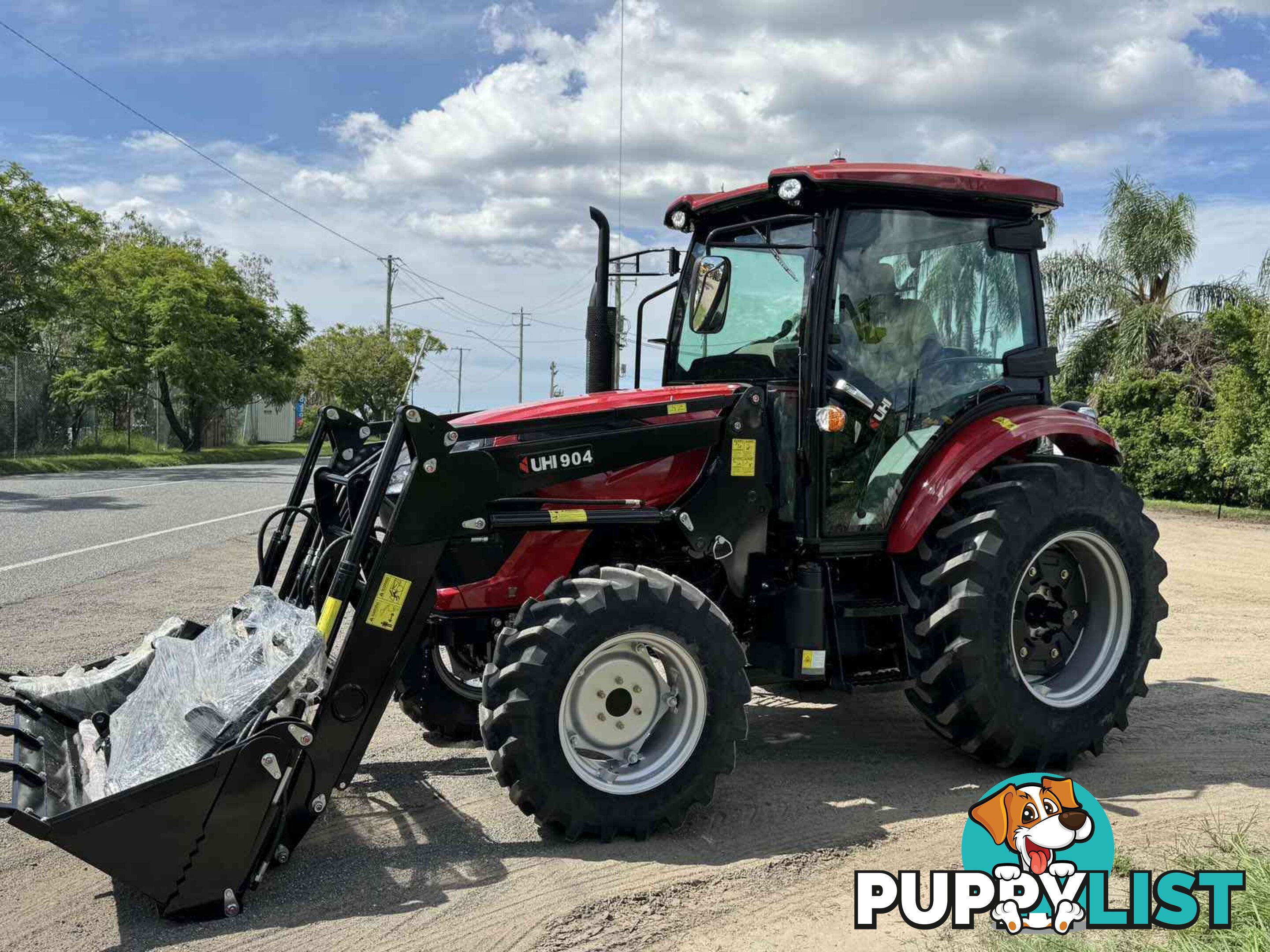 NEW UHI 90HP TRACTOR WITH 7 ATTACHMENTS (WA ONLY)