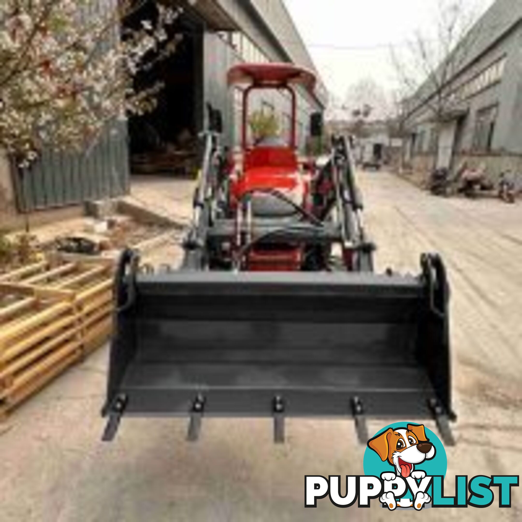 NEW UHI 35HP 4WD TRACTOR WITH 7 ATTACHMENTS (WA ONLY)