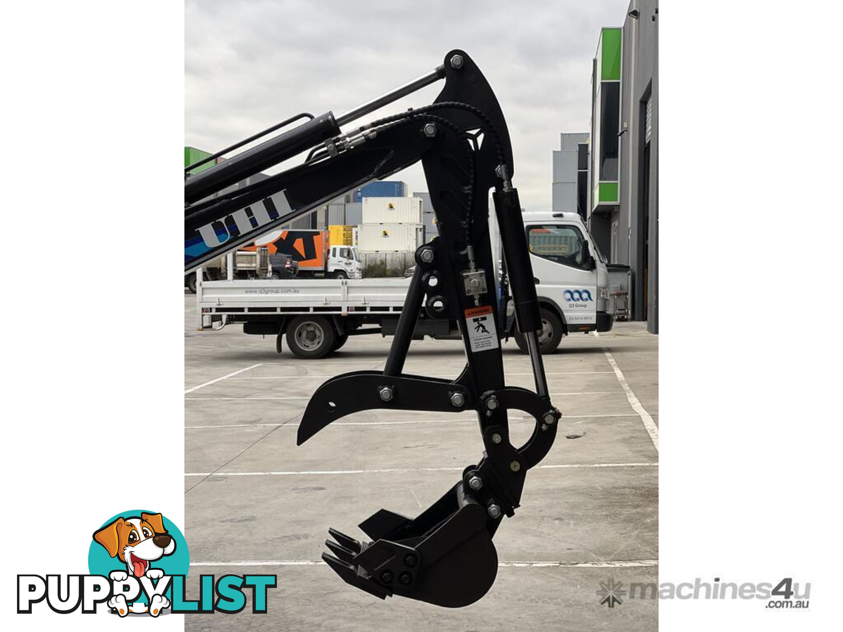 NEW UHI UME12P, 1.2T EXCAVATOR WITH 9 ATTACHMENTS