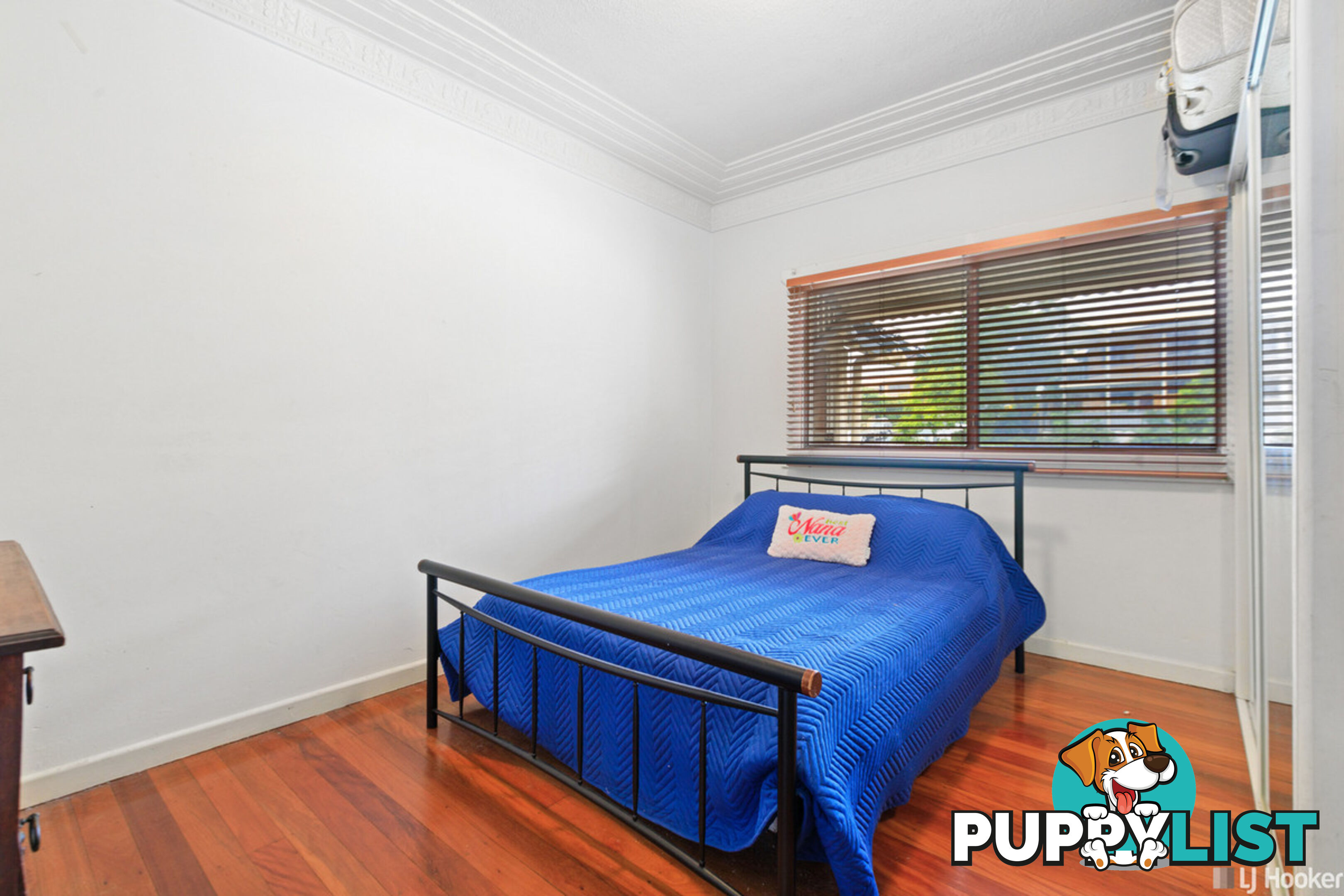 43 Birdwood Road HOLLAND PARK WEST QLD 4121