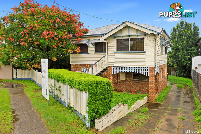 43 Birdwood Road HOLLAND PARK WEST QLD 4121