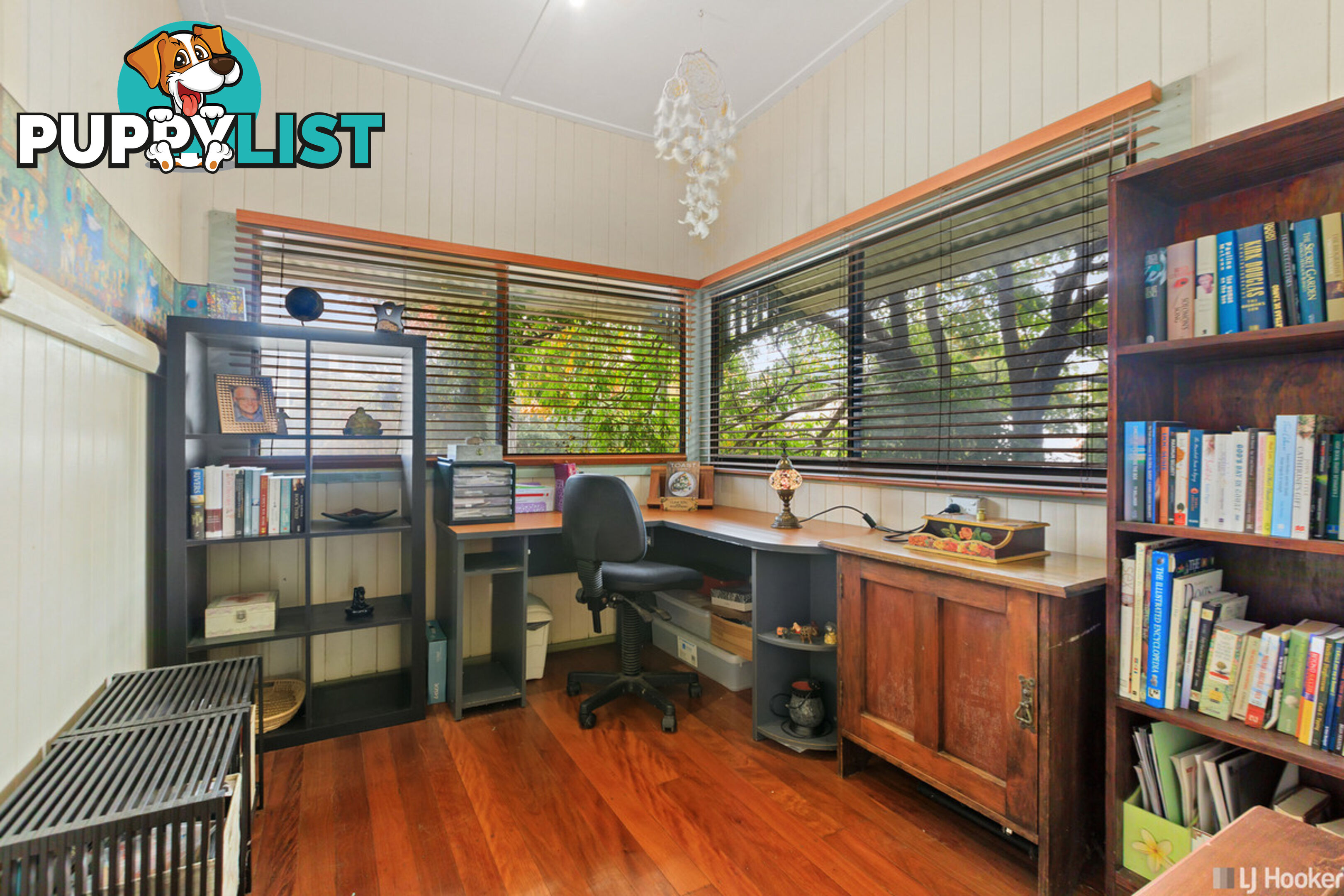 43 Birdwood Road HOLLAND PARK WEST QLD 4121