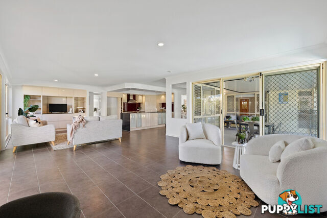 11 John Samuel Place ORMISTON QLD 4160