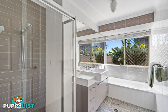 11 John Samuel Place ORMISTON QLD 4160