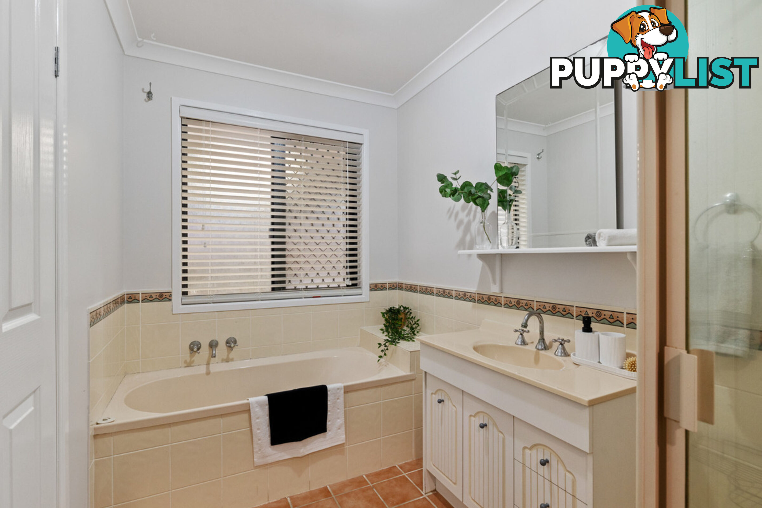 96 Orchid Drive MOUNT COTTON QLD 4165
