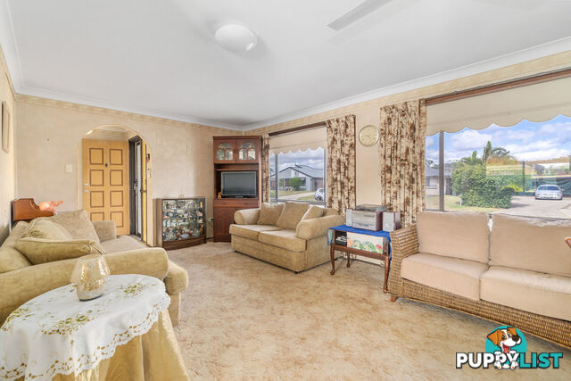 6 Glendevon Crescent MOUNT WARREN PARK QLD 4207