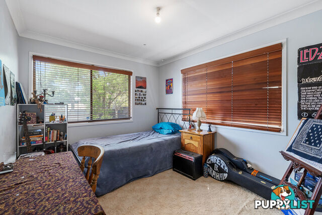 1 Joanne Crescent THORNLANDS QLD 4164