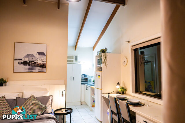 9/158 Greencamp Road WAKERLEY QLD 4154