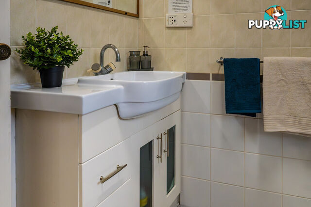 9/158 Greencamp Road WAKERLEY QLD 4154