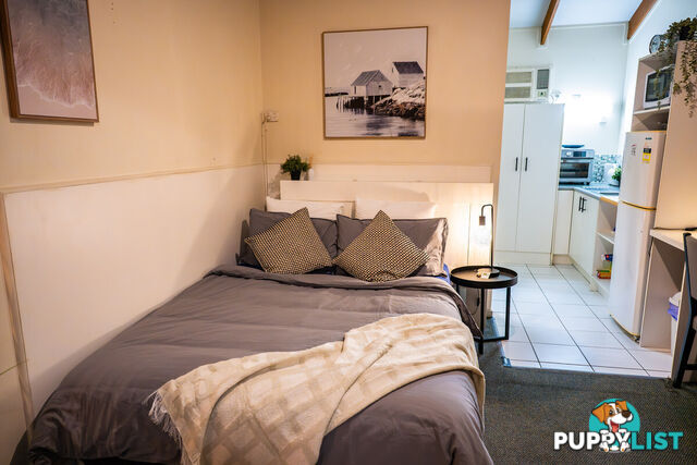 9/158 Greencamp Road WAKERLEY QLD 4154