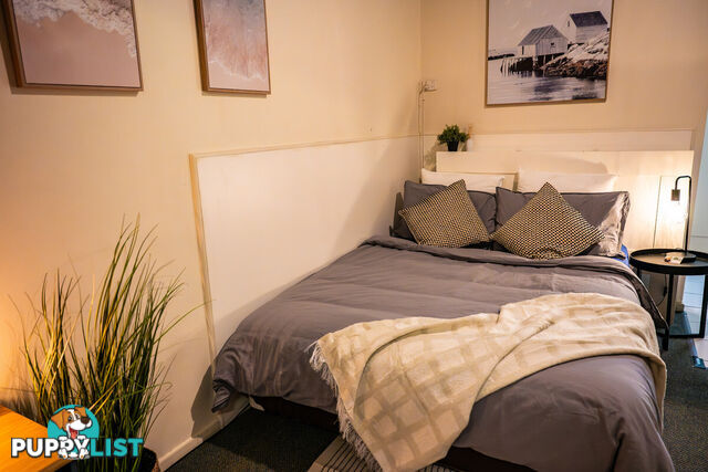 9/158 Greencamp Road WAKERLEY QLD 4154