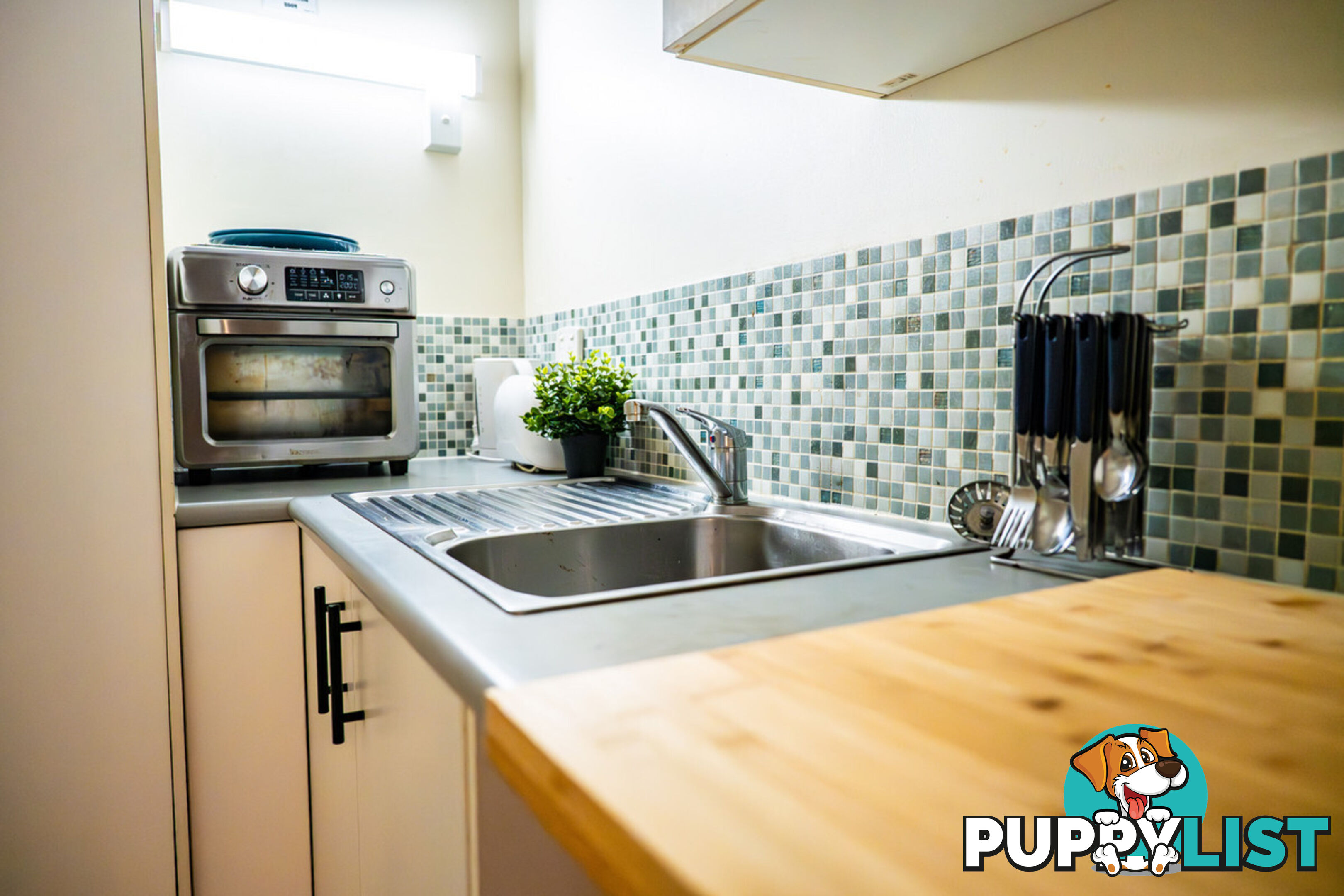 9/158 Greencamp Road WAKERLEY QLD 4154