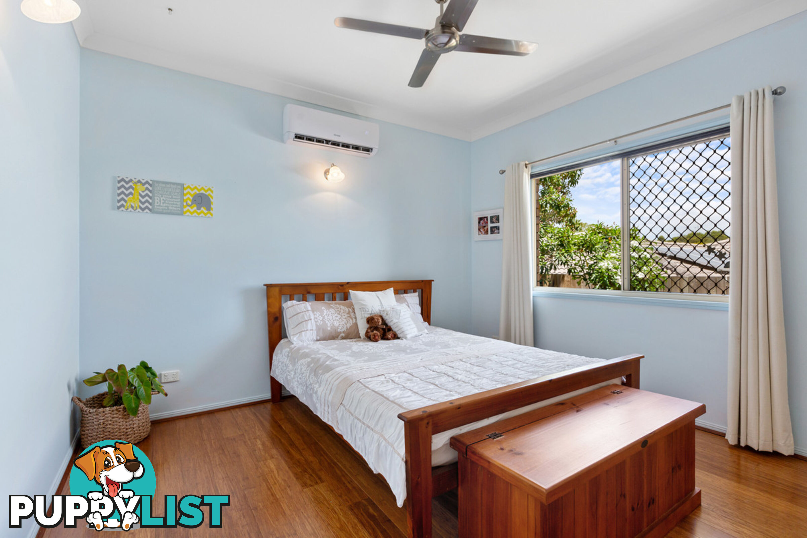 12 Turner Crescent WELLINGTON POINT QLD 4160