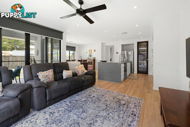 5 Moores Road REDLAND BAY QLD 4165