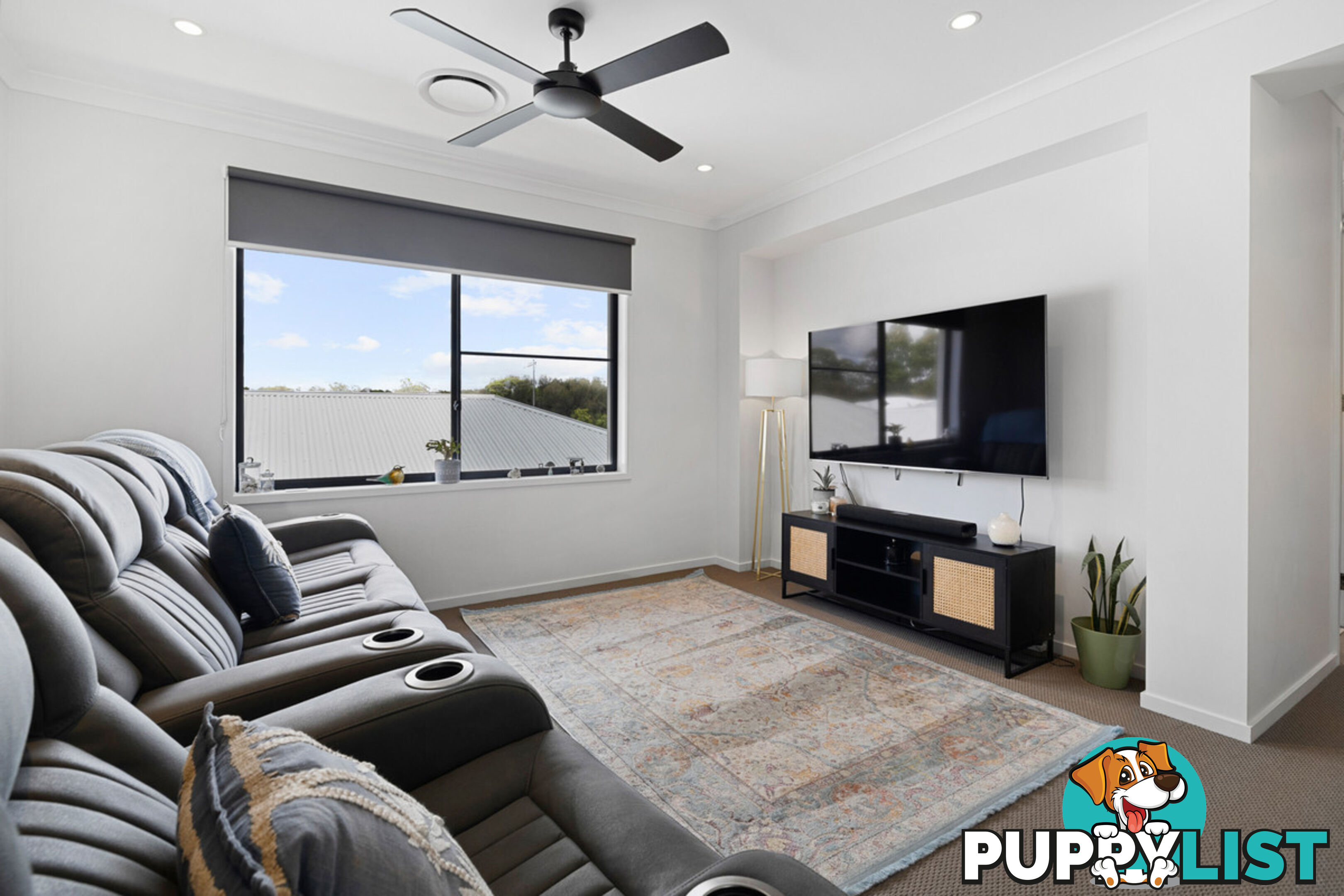5 Moores Road REDLAND BAY QLD 4165