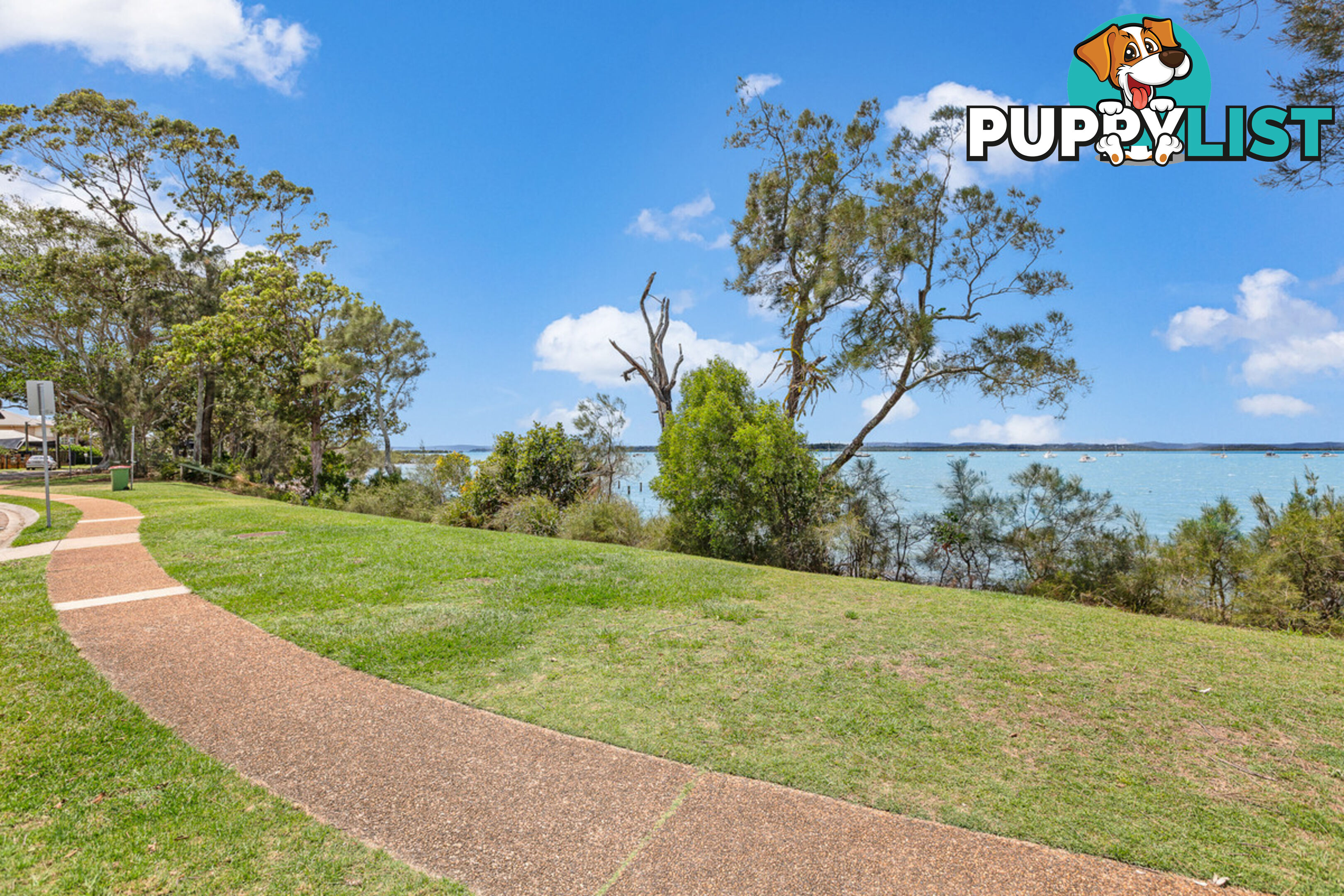 5 Moores Road REDLAND BAY QLD 4165