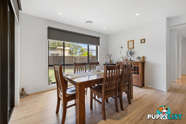 5 Moores Road REDLAND BAY QLD 4165